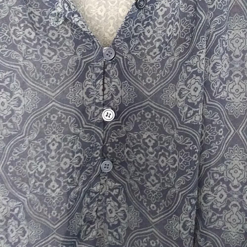 Sheer top - Picture 3 of 5